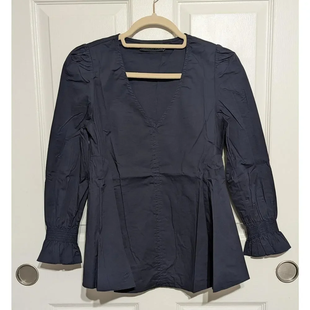 Tuckernuck NWOT Pomander Place Easton Blouse XS Navy V-Neck Puff Sleeve Top